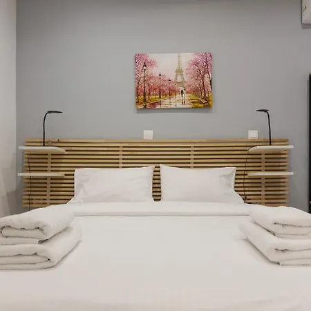Modern And Cute Studio Apartment *