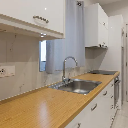 Modern And Cute Studio Apartment *